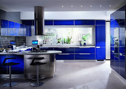 ตู้กระจกสีฟ้าห้องครัวสีเทาและสีน้ำเงินพร้อมเก้าอี้บาร์ 2 ตัวห้องครัวตกแต่งภายในออกแบบภายใน, วอลล์เปเปอร์ HD HD wallpaper