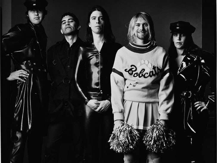 gråskalefoto av grupp människor, Nirvana, Kurt Cobain, Dave Grohl, Krist Novoselic, Pat Smear, musiker, grunge, monokrom, cheerleaders, humor, legender, korsklänning, HD tapet