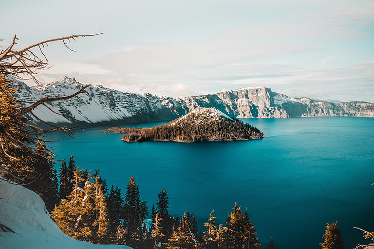 body of water and snow covered mountains, landscape, nature, crater lake, lake, mountains, snow, trees, sky, USA, HD wallpaper