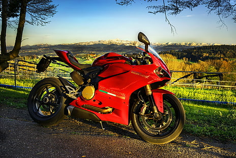 Ducati süper, kırmızı ve siyah motosiklet, Ducati, Kırmızı, bisiklet, superbike, peyzaj, HD masaüstü duvar kağıdı HD wallpaper