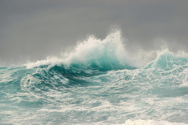 waving seashore wallpaper, body of water, water, waves, overcast, storm, HD wallpaper