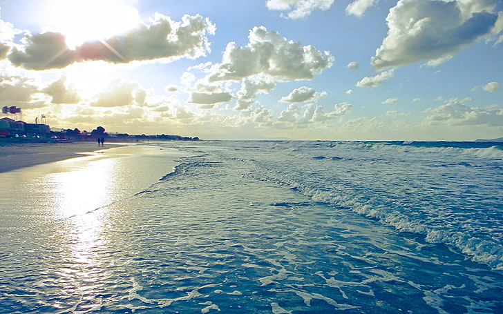 plan d'eau, plage, soleil, côte, sable, humide, écume, gens, nuages, vagues, Fond d'écran HD