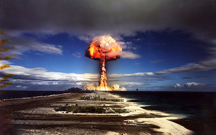 Ilustración de explosión de fuego, bomba nuclear, bombas, guerra, militar, nuclear, nubes de hongo, cielo despejado, bomba atómica, cielo, nubes, azul, Fondo de pantalla HD