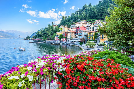 bed of red, pink, and white petaled flowers, flowers, lake, building, home, yacht, Italy, promenade, Lombardy, Lake Como, Varenna, HD wallpaper HD wallpaper