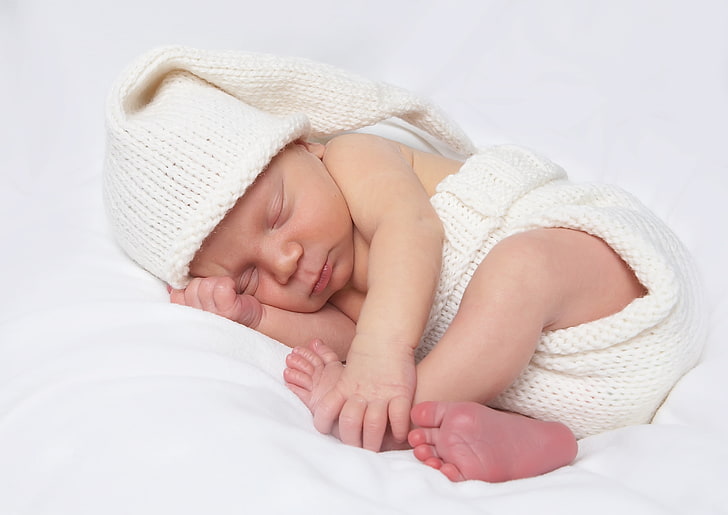 Bebês fofos em toalha de banho, boné branco do bebê, bebê, fofo, HD papel de parede