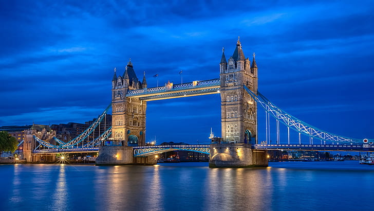 Inglaterra Londres, ciudad noche río, Támesis, Tower Bridge, cielo azul, luces, Inglaterra, Londres, ciudad, noche, río, Támesis, torre, puente, azul, cielo, luces, Fondo de pantalla HD