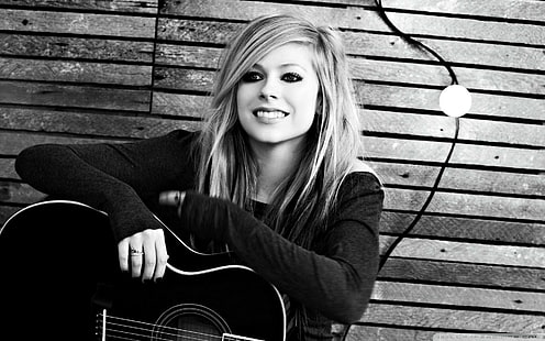 Avril Lavigne, guitar, monochrome, singer, celebrity, smiling, women, HD wallpaper HD wallpaper
