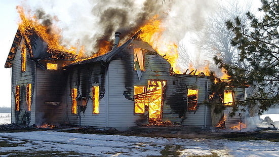 къща, пожар, пожар, сняг, разрушение, бедствие, катастрофа, HD тапет HD wallpaper