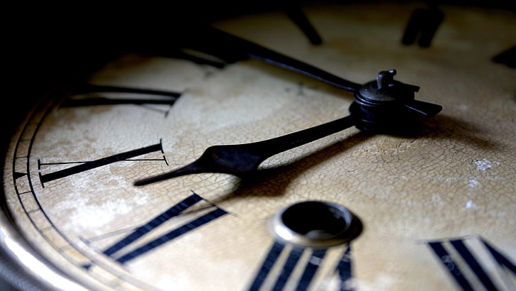 black and beige clock, closeup photo of brown and black roman numeric analog clock, macro, clocks, numbers, Roman numerals, HD wallpaper