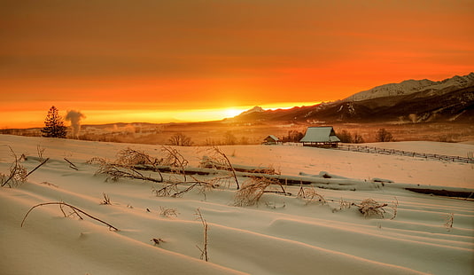 snötäckt snö, natur, landskap, vinter, snö, berg, hus, Tatrabergen, träd, solnedgång, moln, HD tapet HD wallpaper