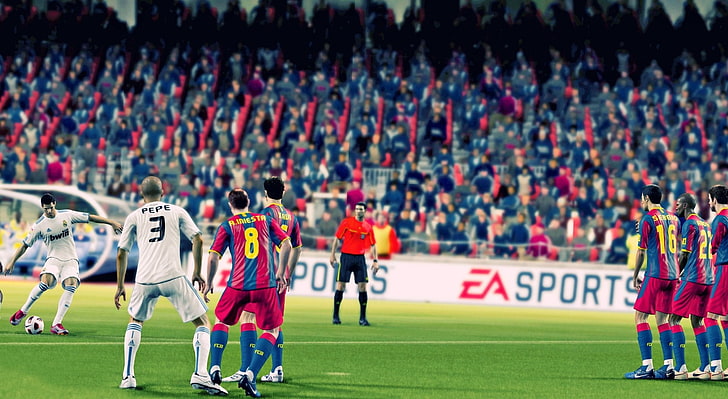 FIFA 12, męska biała koszulka piłkarska i spodenki, gry, inne gry, fifa 12, piłka nożna, real madryt, barcelona, ​​ronaldo, Tapety HD