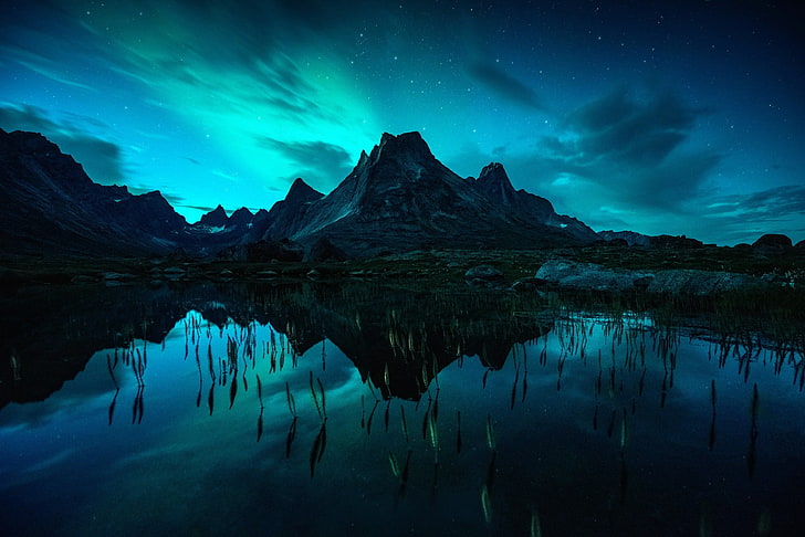mountain beside body of water, landscape, lake, aurora  borealis, cyan, mountains, night, stars, reflection, HD wallpaper