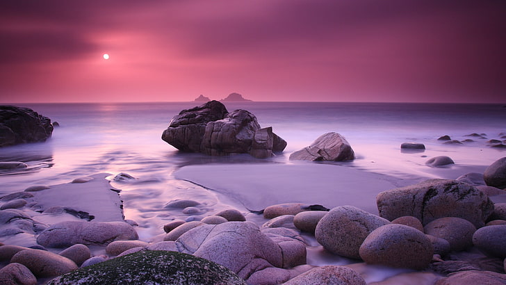 серые скалы, скалы, пляж, море, природа, фиолетовый, HD обои