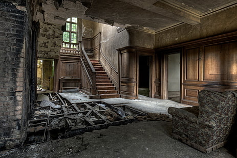 коричневая деревянная лестница, руины, интерьер, здание, заброшенный, HD обои HD wallpaper
