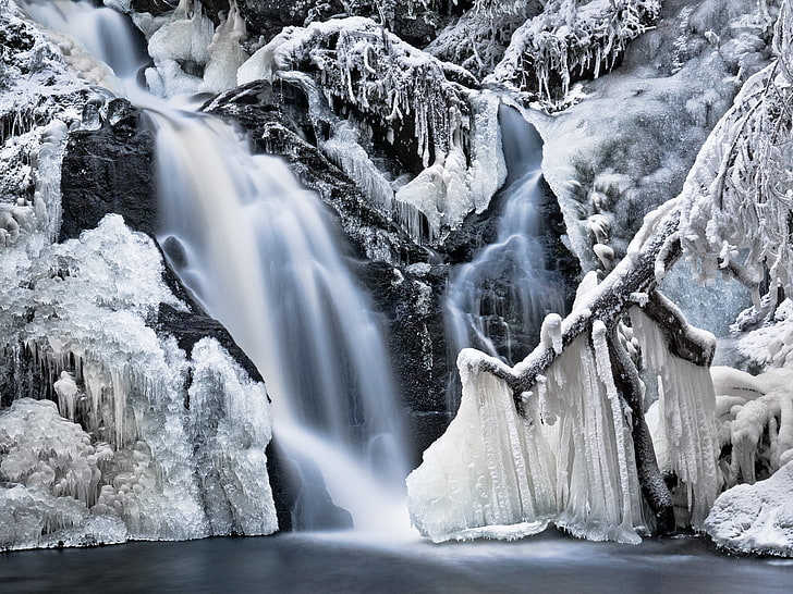 Wasserfälle malen, Winter, Frost, Wasser, Schnee, Bäume, Natur, Felsen, Wasserfall, Eiszapfen, Eis, gefroren, HD-Hintergrundbild