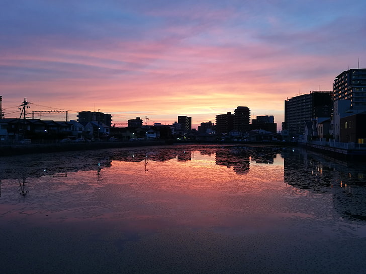 مبنى شاهق الارتفاع ، غروب الشمس ، المدينة ، اليابان ، محافظة أوساكا ، انعكاس، خلفية HD