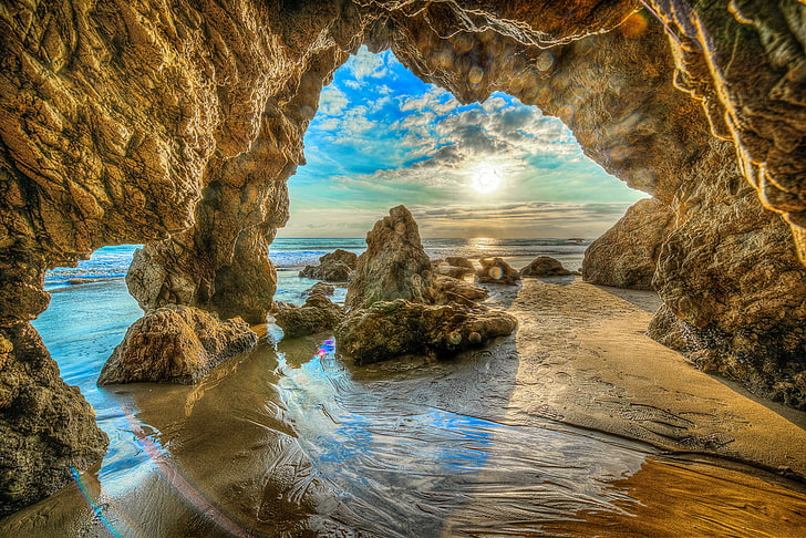 brązowa formacja skalna, piasek, morze, plaża, niebo, słońce, chmury, kamienie, skały, wybrzeże, HDR, horyzont, Kalifornia, USA, Malibu Beach, Tapety HD