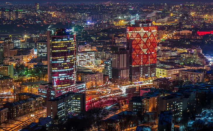 ışıklı yüksek katlı bina, ev, Ukrayna, sokak, Kiev, gece şehir ışıkları, HD masaüstü duvar kağıdı