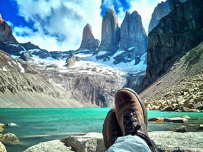 person in blue denim jeans and brown lace-up shoes in front of snow covered mountains during daytime, 10km, trail, rest, person, in blue, blue denim, denim jeans, brown, lace-up, shoes, front, snow, covered, mountains, daytime, patagonia, torres  del  paine, las, national  park, water, chile, towers, lake, green, trekking, walk, sky  blue, clouds, relax, nature, man, peace, feeling, south  america, earth, world, geographic, nexus  4, camera  phone, cellphone, beautiful, doug, puerto natales, punta arenas, torres del paine, el calafate, timberland, mountain, outdoors, people, travel, landscape, scenics, mountain Peak, rock - Object, HD wallpaper HD wallpaper
