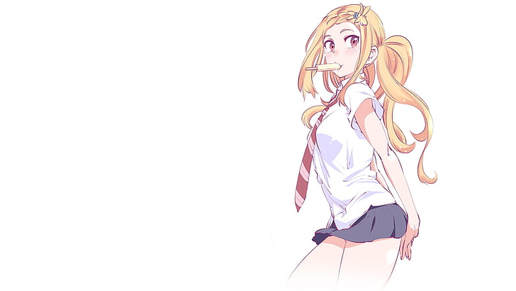 Anime Mädchen, blond, Schuluniform, kurzer Rock, Anime, Eis am Stiel, Minirock, Krawatte, lange Haare, weißer Hintergrund, HD-Hintergrundbild