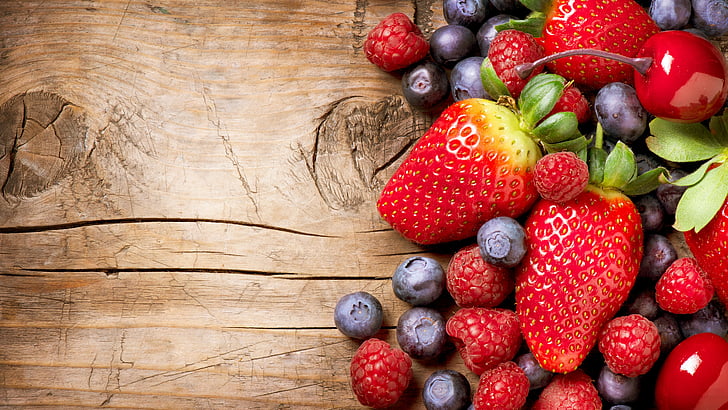 tumpukan berbagai macam buah beri, berry, buah-buahan, stroberi, raspberry, blueberry, Wallpaper HD