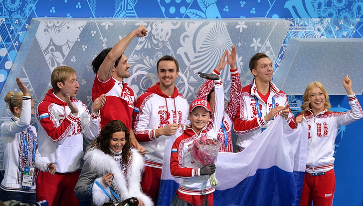 ชายเสื้อสวมหัวสีขาวและสีแดงชัยชนะช่อดอกไม้ธงสเก็ตลีลานักสเก็ตทีมรัสเซียรัสเซียโซชิ 2014 Ksenia Stolbova Maxim Trankov Dmitry Solovyov กีฬาโอลิมปิกฤดูหนาวครั้งที่ XXII Tatiana Volosozhar Ekaterina Bobrova Yulia Lipnitskaya Evgeni Plushenko, แชมป์โอลิมปิก, Fedor Klimov, เกมโอลิมปิกฤดูหนาวปี 2014 ที่โซชี, BOSCO, Eteri Tutberidze, วอลล์เปเปอร์ HD