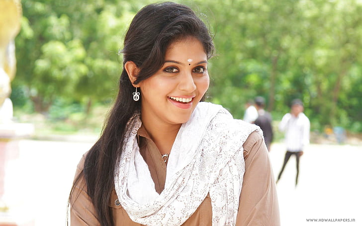 South Actress Anjali, écharpe en maille à fleurs blanches pour femmes et hauts bruns, South, actrice, Anjali, Fond d'écran HD