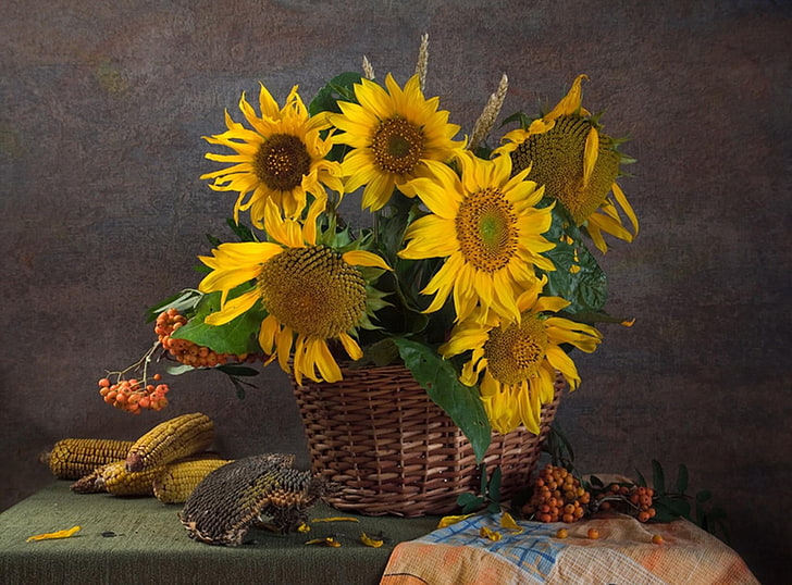 sunflower table centerpiece, sunflowers, corn, mountain ash, seeds, trash, still life, HD wallpaper