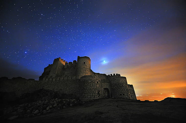 Starry-Starry nights with ancient castle, Batalla, Starry nights, ancient, castle, mironcillo, castillo, estrellas, sky, clouds, lucha, d700, nikon, Sigma, lightpainting, night, fort, HD wallpaper