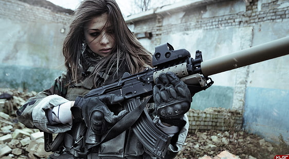Amazon, giacca da donna in pelle nera e fucile nero, esercito, ragazza, soldato, Sfondo HD HD wallpaper