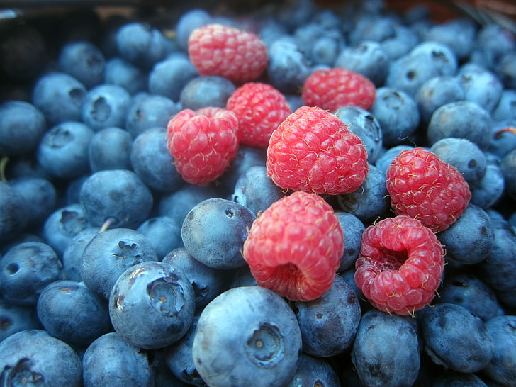 blueberries and raspberries, blueberries, raspberries, berries, HD wallpaper