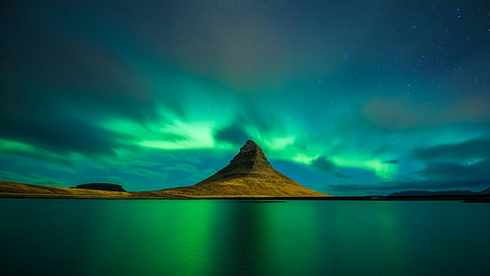 северное сияние, природа, северное сияние, атмосфера, небо, явление, горизонт, полярные огни, пейзаж, спокойствие, гора Киркьюфелл, Киркьюфелл, Исландия, отражение, гора, звезды, HD обои HD wallpaper