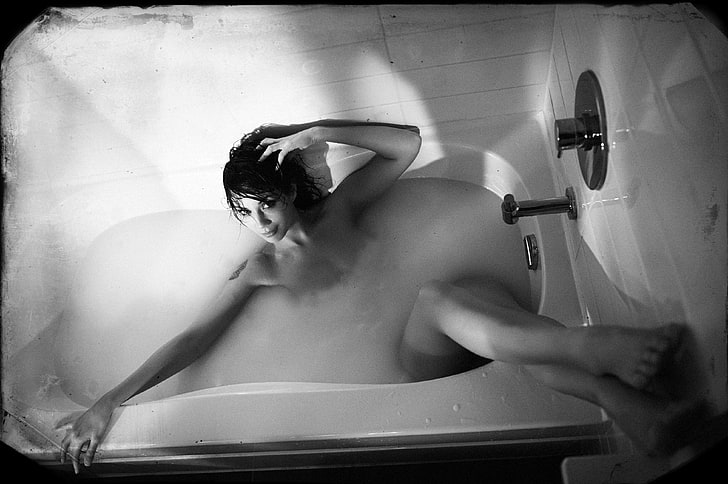 white bathtub, style, photo, bath, vintage, Actress, Lexa Doig, HD wallpaper