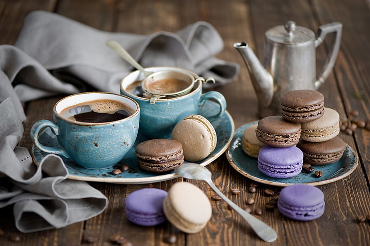 macarons and cups, coffee, grain, cookies, Cup, dessert, cakes, sweet, pastry, macaron, HD wallpaper