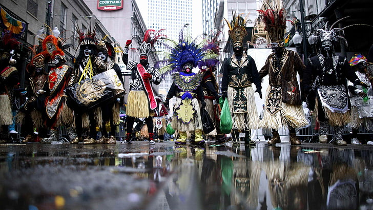 група хора, облечени в традиционни носии, Марди гра, пролетна среща, народно-християнска, карнавална маска, HD тапет