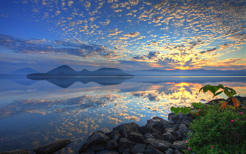 بحيرة تويا ، هوكايدو ، اليابان ، شروق الشمس ، غيوم ، سماء زرقاء وغيوم صفراء ، بحيرة ، تويا ، هوكايدو ، اليابان ، الشروق ، الغيوم، خلفية HD HD wallpaper