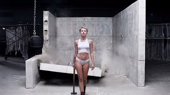Miley Cyrus, kändis, sångare, kvinnor, kort hår, musikvideo, ben, naken midriff, HD tapet HD wallpaper