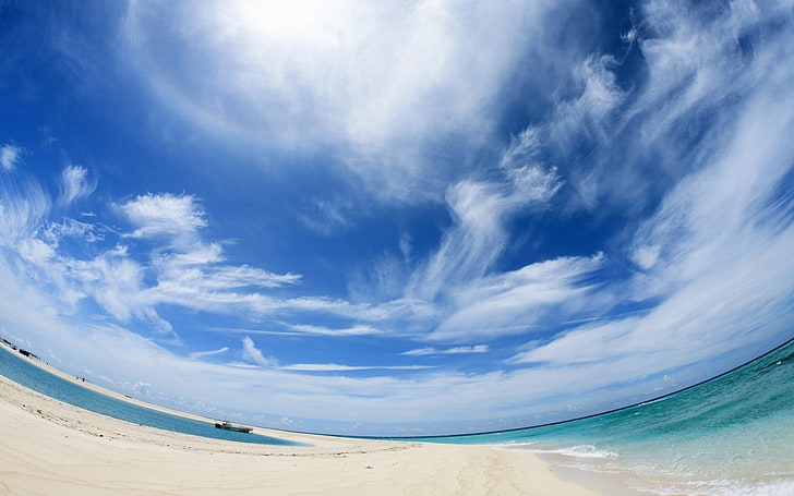 biało-niebieski basen naziemny, plaża, niebo, łódź, chmury, Tapety HD