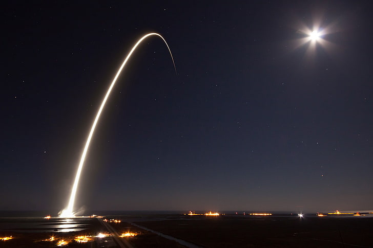 SpaceX, ракета, слънчеви лъчи, нощ, огън, изстрелване, дълго излагане, HD тапет