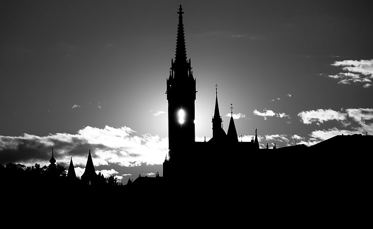 Matthias Church Silhouette BW, zdjęcie sylwetki zamku, czarno-białe, sylwetka, bandw, budapeszt, węgry, kościół, kościół matthias, Tapety HD