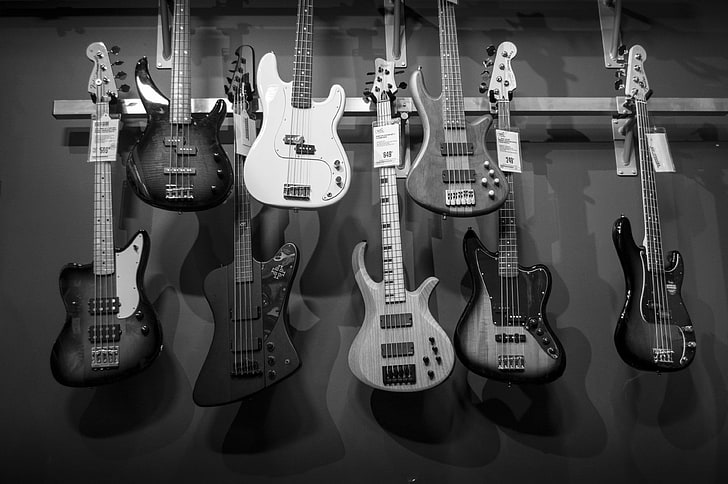 acústica, bajos, blanco y negro, colección, diseño, guitarras eléctricas, guitarra, monocromo, música, rock, tienda, sonido, instrumento de cuerda, cuerdas, Fondo de pantalla HD