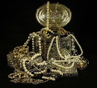 сундук, коллекция, бижутерия, драгоценные камни, золото, украшения, шкатулка для драгоценностей, колье, жемчуг, серебро, сокровище, HD обои HD wallpaper