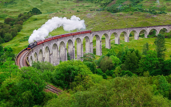 Парен влак Glenfinnan Viaduct е железопътен виадукт на линията West Highland In Glenfinnan, Inverness Shire, Scotland Wallpaper Hd 3840 × 2400, HD тапет