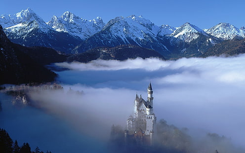 Château de Neuschwanstein, Bavière, Allemagne, brouillard, château, ciel, montagnes, Fond d'écran HD HD wallpaper