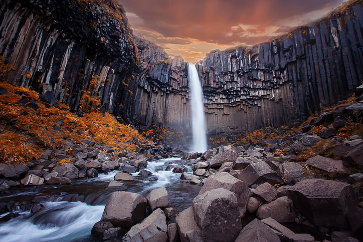 фотография с нисък ъгъл на водопади, природа, скала, камъни, пейзаж, вода, водопад, HD тапет
