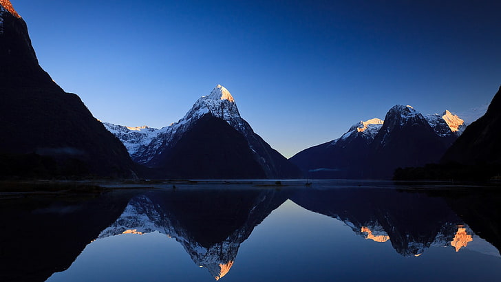 водоем и ледник горы в дневное время, горы, Милфорд Саунд, Новая Зеландия, фьорд, природа, HD обои