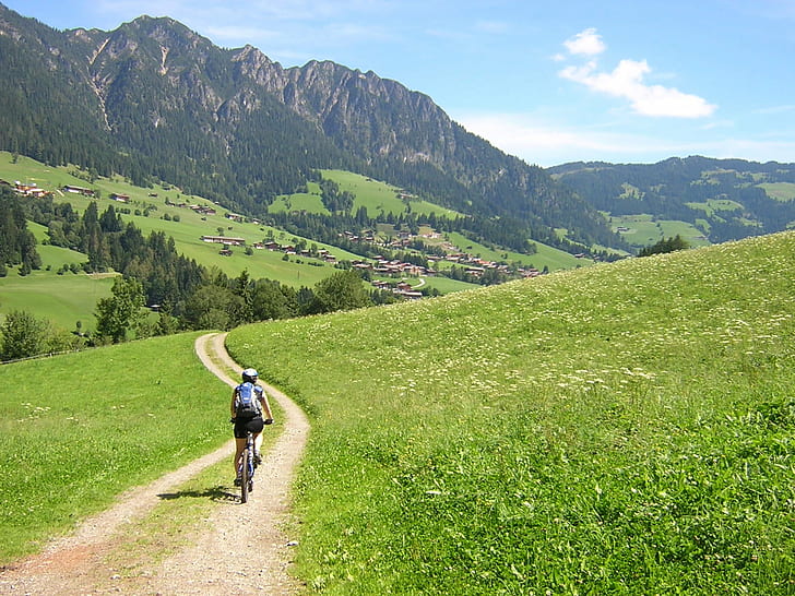 낮, 티 롤, 오스트리아, 티 롤, 오스트리아, 자전거 타는 사람, 티 롤, 오스트리아, 회색, 셔츠, 자전거, 낮, alpbach, 녹색 산, 산악 자전거, 산, 경로, 자전거 타기 동안 산 근처 자전거를 타는 회색 셔츠를 입은 남자,자전거 타기, 산, 옥외, 자연, 스포츠, 여름, 사람, 유럽 알프스, 여자, 잔디, HD 배경 화면
