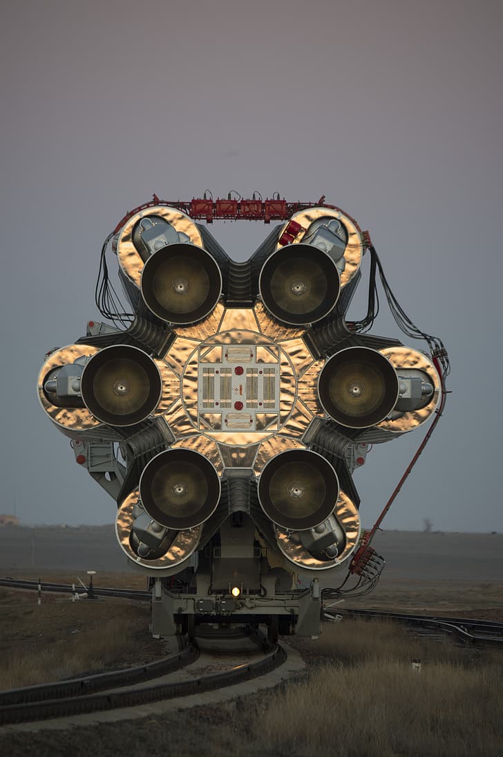 ESA, ExoMars, наука, инженерство, протон (ракета), космически кораб, на открито, железопътна линия, Казахстан, космодрум Байконур, фотография, ракета, HD тапет, тапет за телефон