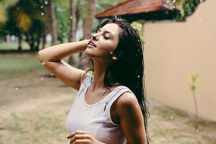 wanita, model, hujan, Aurela Skandaj, berambut cokelat, rambut basah, atasan putih, Wallpaper HD