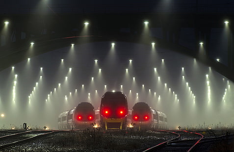 szare pociągi tapeta, pociąg, mgła, transport, kolej, światła, Dania, Tapety HD HD wallpaper